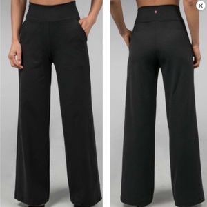 KiraGrace PERFECT WIDE LEG PANT: BLACK Size Medium Tall